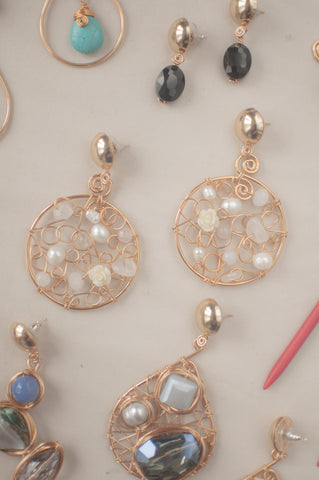 White Garden Earrings - Sienna NZ