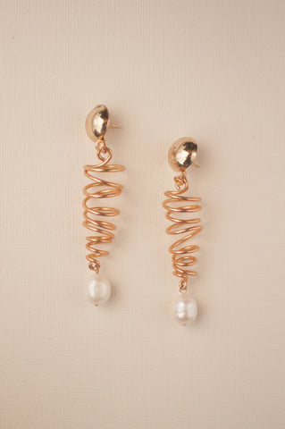 Single Pearl Coil Earrings - Sienna NZ